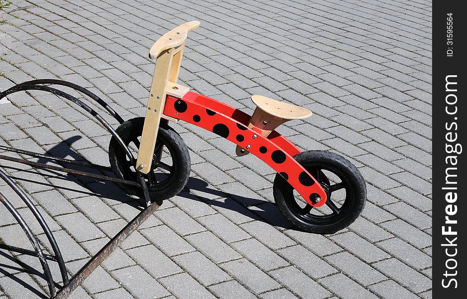 Children&#x27;s bicycle