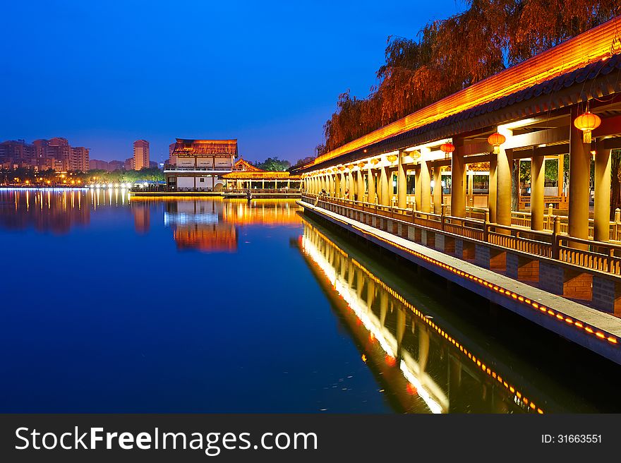 The Long Corridor And Lake_night_landscape_xian