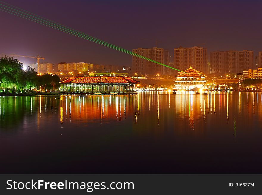 The Laser Lake Water_night_landscape_xian