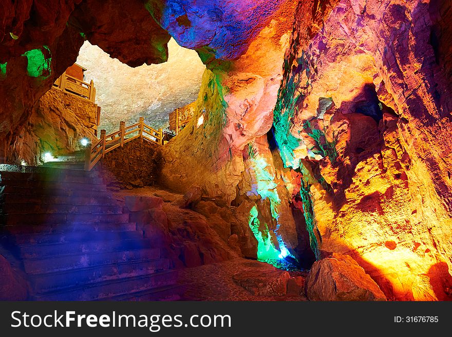 The Water-eroded Cave_landscape_yunnan