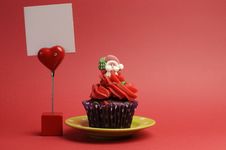 Red Santa Christmas Festive Cupcake With Place Car Royalty Free Stock Image