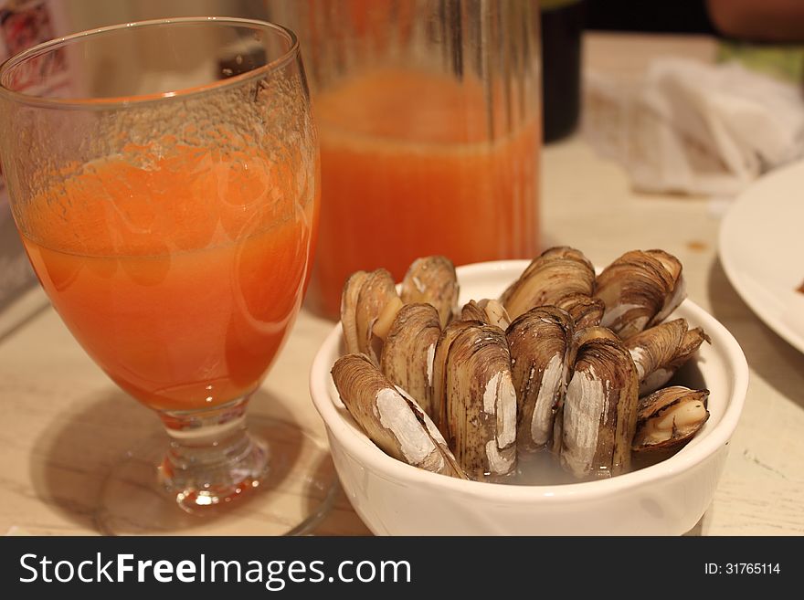 Hawthorn Juice And Clam