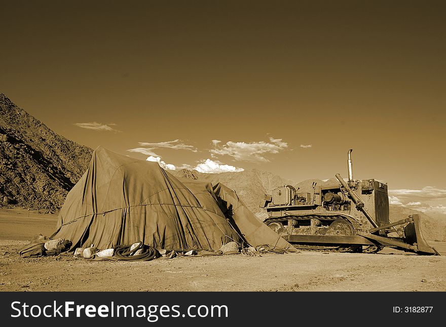 The tent of the guardian of the caterpillar, Kashmir, India