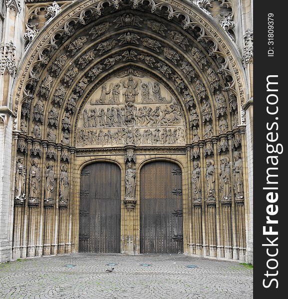 The entrance of the cathedral of Antwerp.