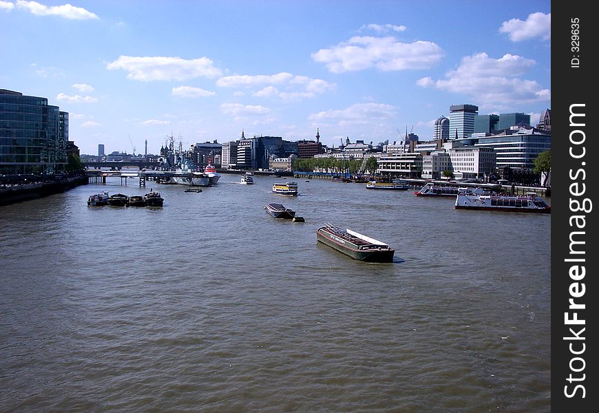 This is a view of River Thames in London. This is a view of River Thames in London.