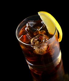 Cocktail With Ice Cola Whiskey Royalty Free Stock Photography Cocktail With Ice Cola Whiskey Royalty Free Stock Photography