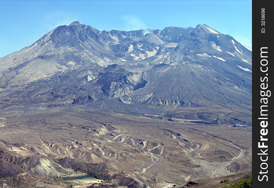 View of Mount Saint Helens from near the Johnson Ridge Observatory.