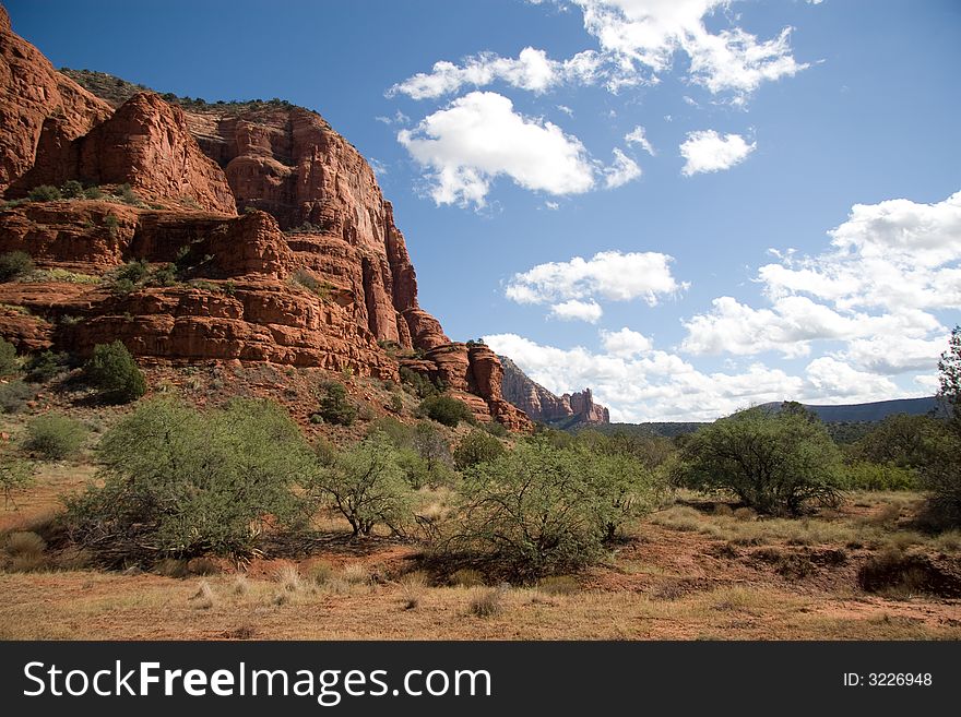 The Bell Rock and Courthouse Loop Trails offer some amazing views in Sedona, AZ. The Bell Rock and Courthouse Loop Trails offer some amazing views in Sedona, AZ