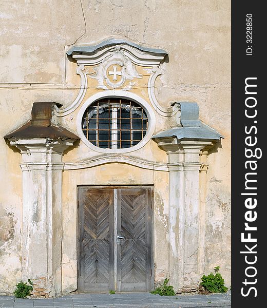 Broken down entrance of an old house