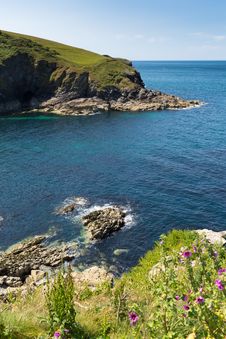 Entrance To Port Isaac Harbour North Cornwall Royalty Free Stock Images Entrance To Port Isaac Harbour North Cornwall Royalty Free Stock Images