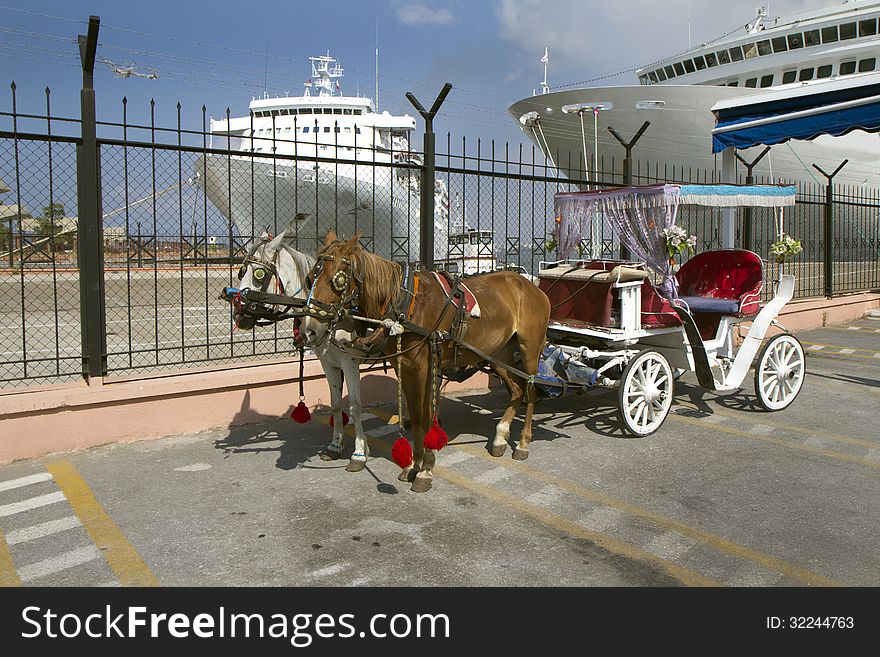 Such team with horses meet at the port of destination. Such team with horses meet at the port of destination.