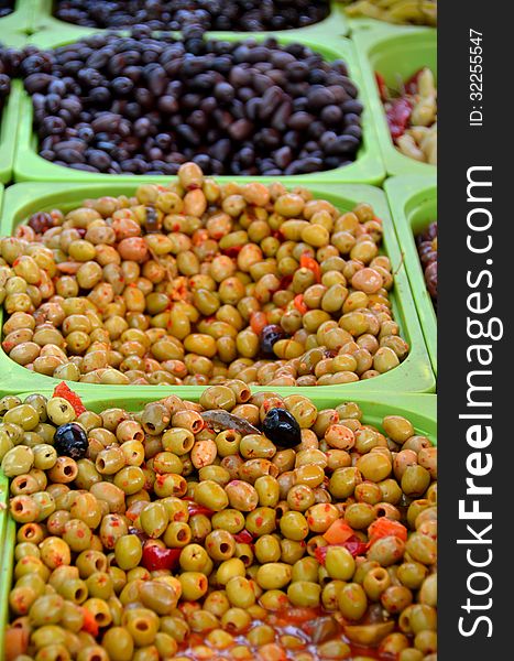 Black and green olives at the market in Antwerp.