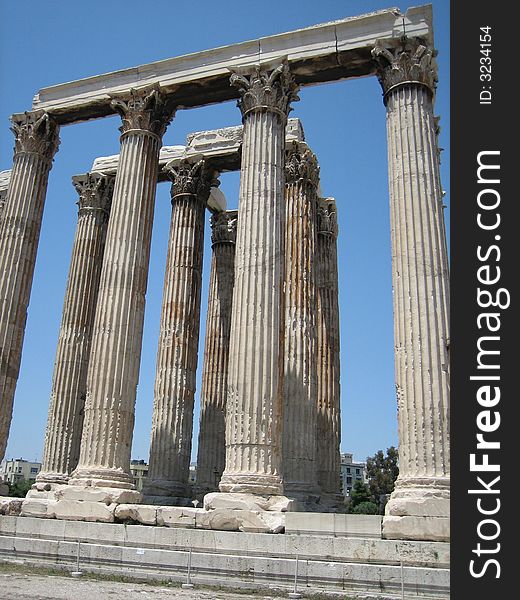 Ruins at site of temple of olympian zeus, athens, greece