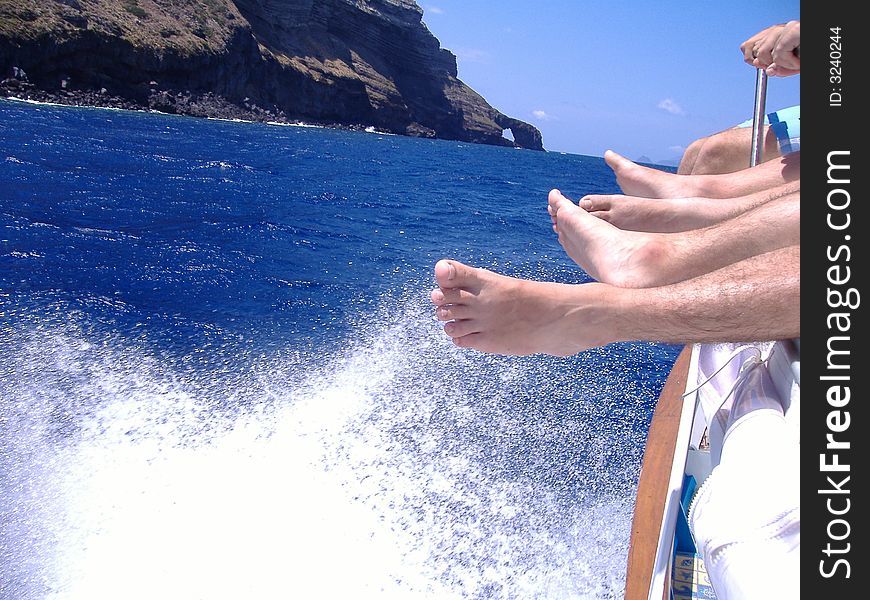 Photo of feet in sea