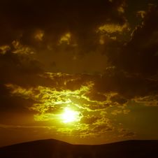 Beautiful Sunset In Countryside Royalty Free Stock Images Beautiful Sunset In Countryside Royalty Free Stock Images