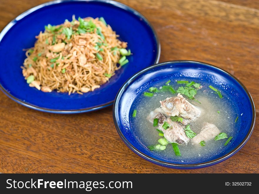 Spare Rib Clear Soup And Fried Noodle