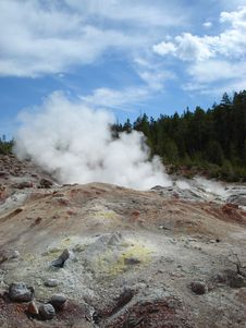 Steamboat Geyser, Norris Basin, Yellowstone Royalty Free Stock Photos Steamboat Geyser, Norris Basin, Yellowstone Royalty Free Stock Photos
