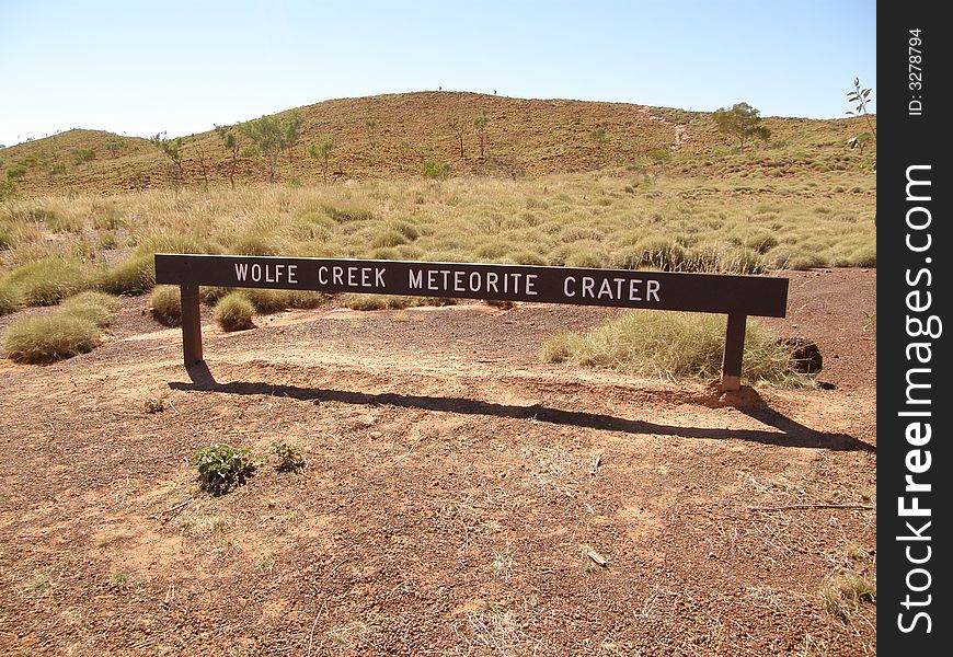 Wolfe creek meteorite crater, sign