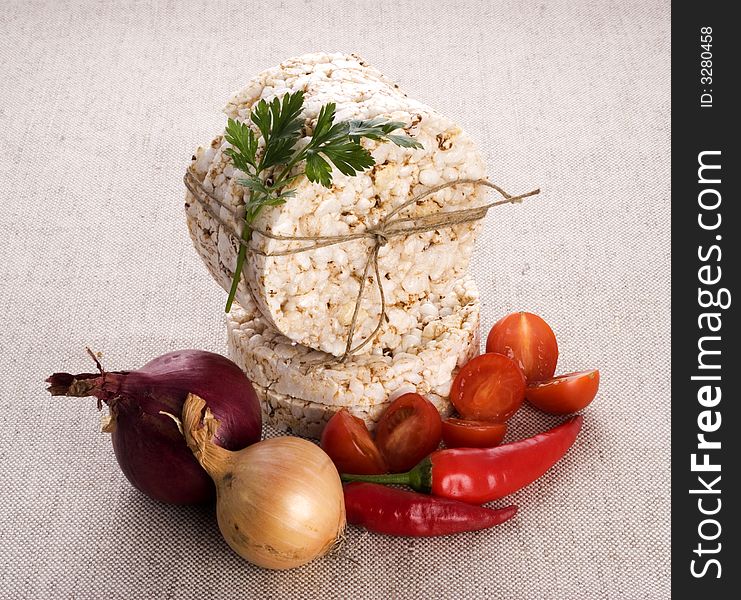 Food components composition containing diet bread, red and white onion, cherry tomatoes and red peppers