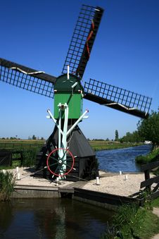Windmill In Zaanse Schans Royalty Free Stock Photos