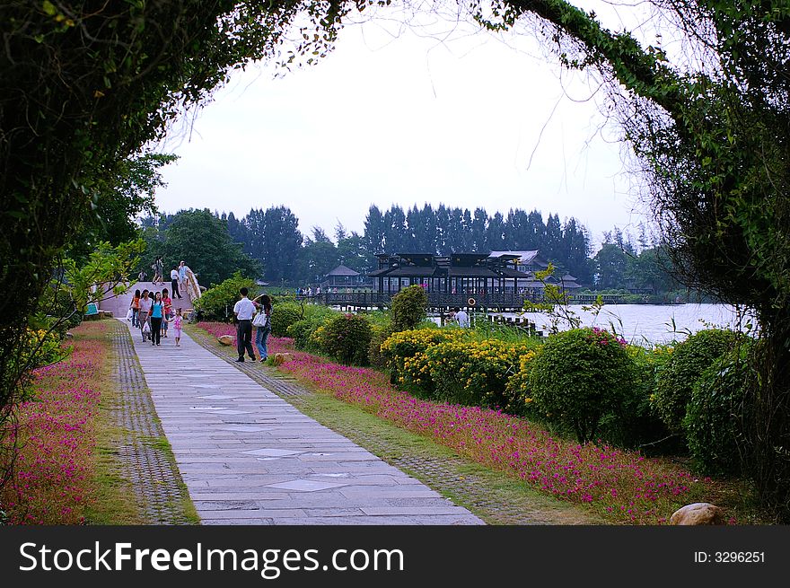 2007 national holiday in shenzhen's waterlands, a park in the west part of the city