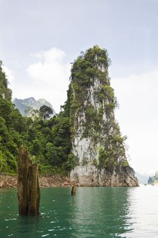 Beautiful High Mountains And Green River &x28; Guilin Of Thailand &x29; Royalty Free Stock Photo Beautiful High Mountains And Green River &x28; Guilin Of Thailand &x29; Royalty Free Stock Photo