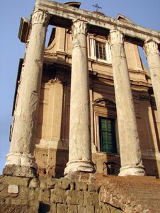 An Ancient Roman Temple Royalty Free Stock Images An Ancient Roman Temple Royalty Free Stock Images