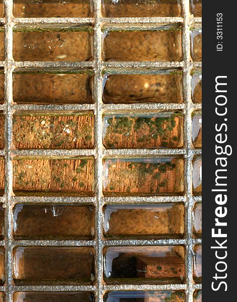 A water cell sewer like texture /  
Mildew and rust in depth. A water cell sewer like texture /  
Mildew and rust in depth