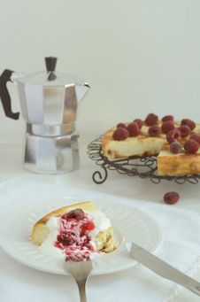 Cottage Cheese Baked Pudding With Raspberry Topping Royalty Free Stock Photos Cottage Cheese Baked Pudding With Raspberry Topping Royalty Free Stock Photos