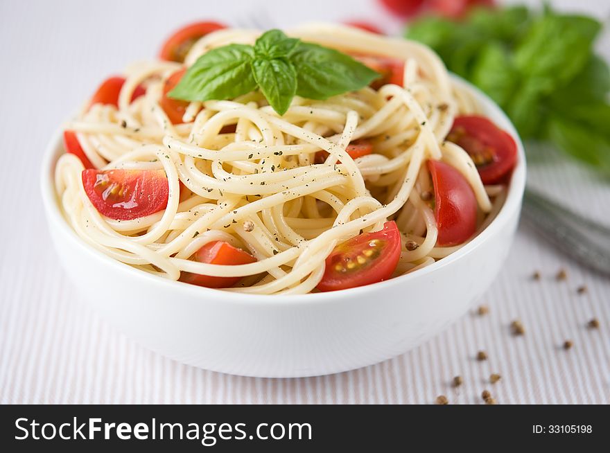 Pasta With Tomatoes