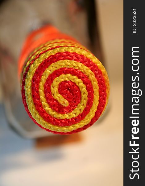 Twist Bottle Cap / Red and Yellow / Closeup