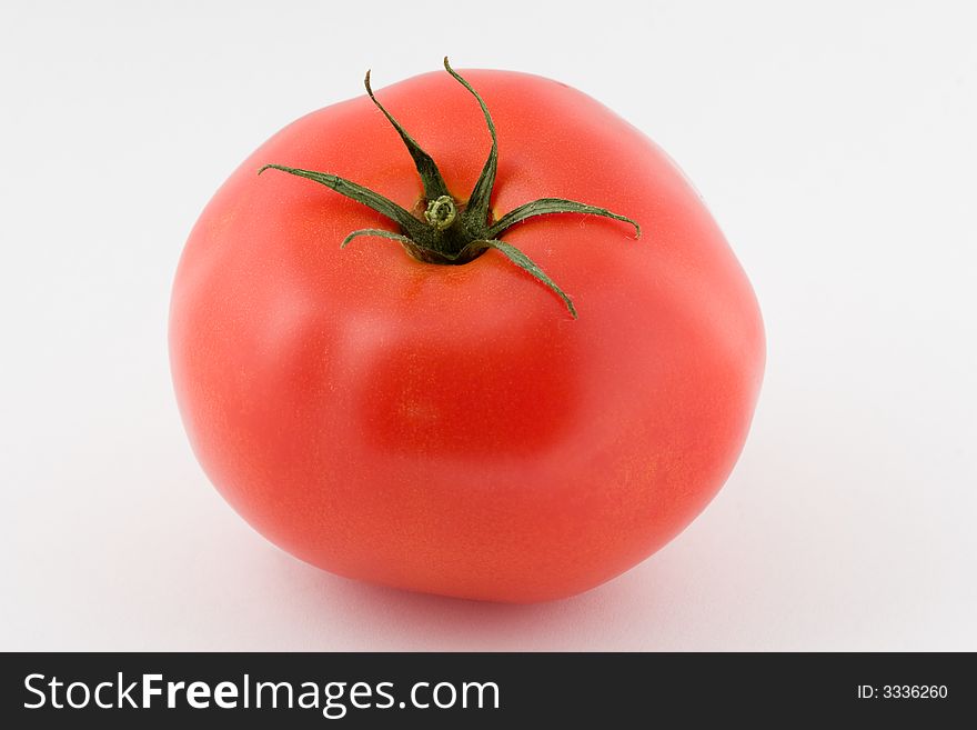 Tomato isolated (with clipping path)