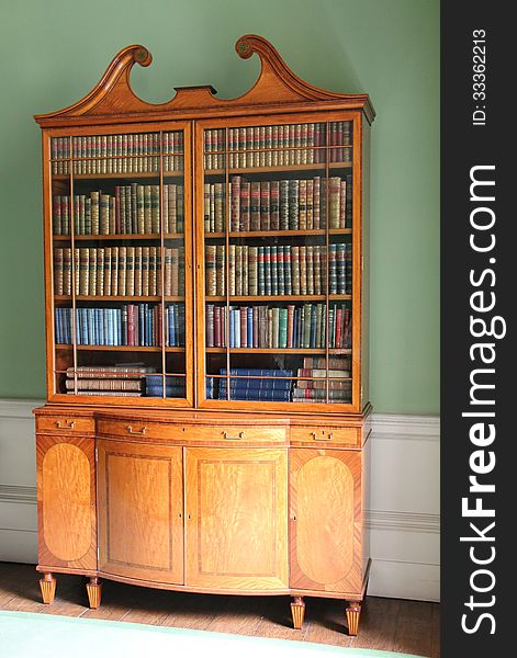 A Classical Vintage Large Wooden Book Case.