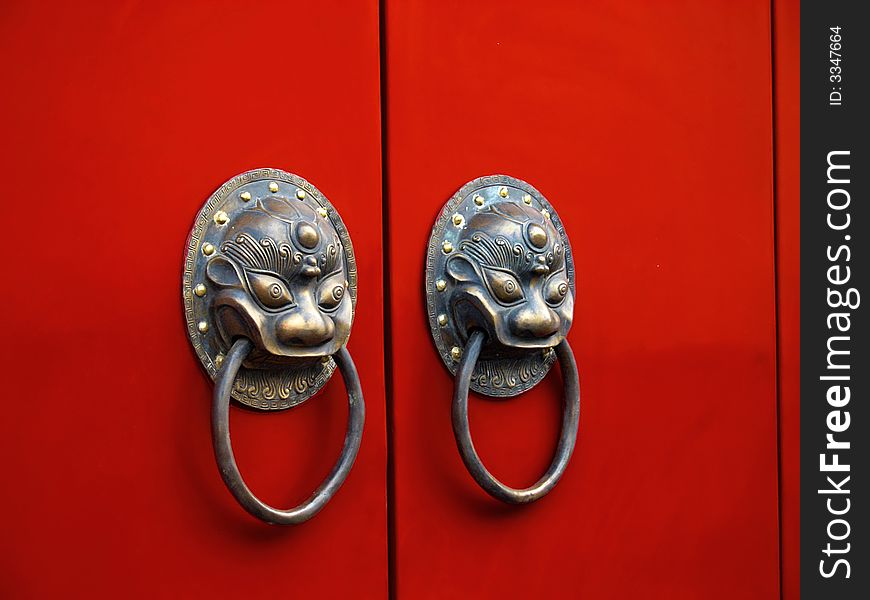 A pair of Chinese traditional copper knocker. A pair of Chinese traditional copper knocker