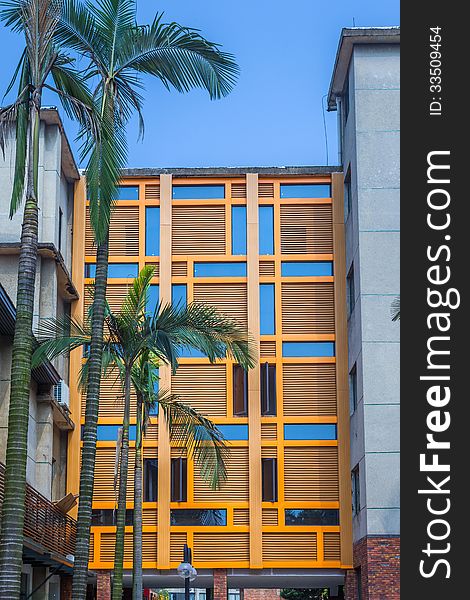 Tropical hotel with modern exterior wall design