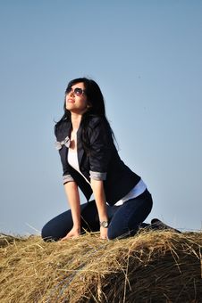 Beautiful Girl Sit On Haystacks Royalty Free Stock Images Beautiful Girl Sit On Haystacks Royalty Free Stock Images