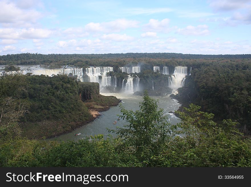 This image represents Cataratas of IguaÃ§u, Brasil. Water and nature.