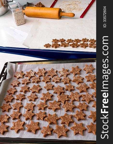 Utensilien zum Backen von WeihnachtsgebÃ¤ck. Utensilien zum Backen von WeihnachtsgebÃ¤ck