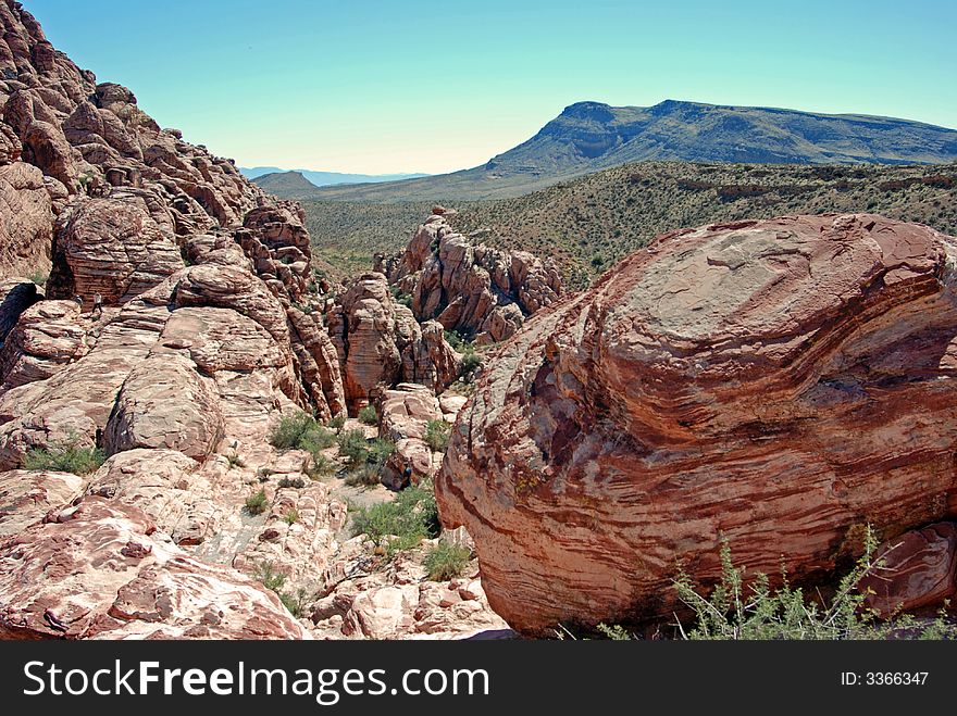 OVerlooking Red Rock Canyon cliffs