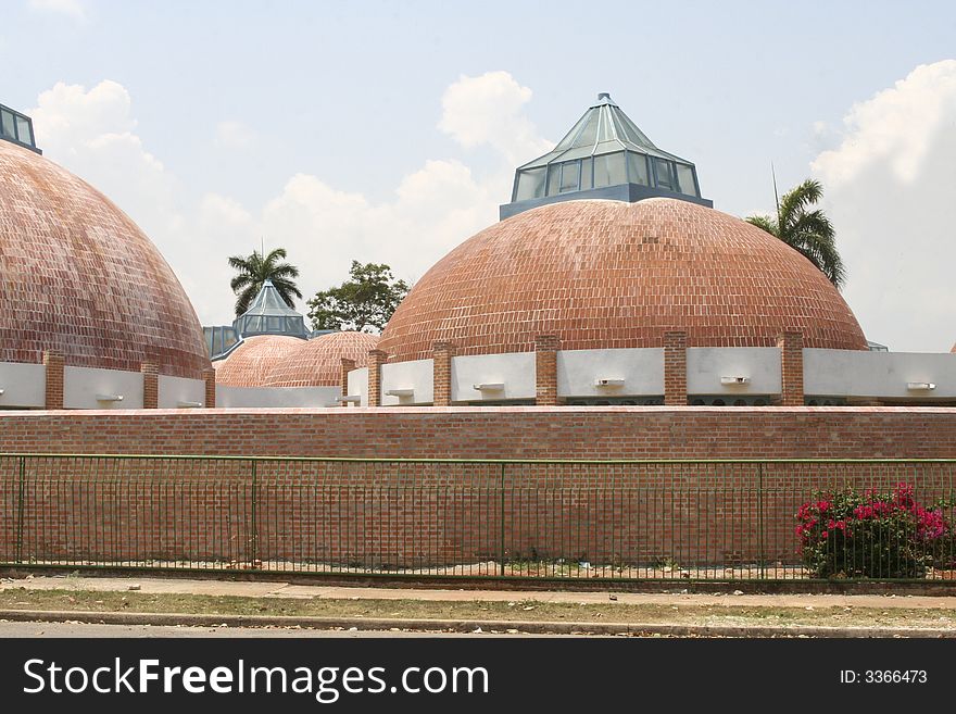 Domes of the buildings of the architectural group of the Superior Institute of Art in the city of Havana. One can observe that everything has been built with bricks and potteries manufactured with red clay.