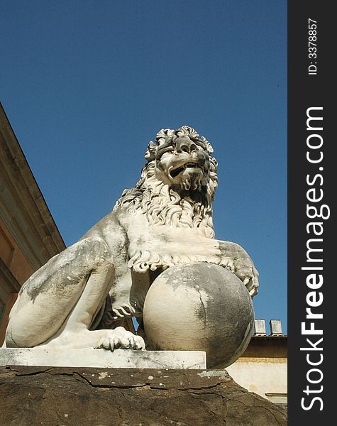 Lion sculpture in florence (italy)