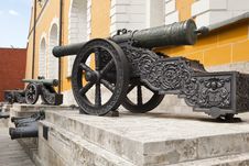 Old Cannons. Arsenal Of The Moscow Kremlin. Royalty Free Stock Photos Old Cannons. Arsenal Of The Moscow Kremlin. Royalty Free Stock Photos