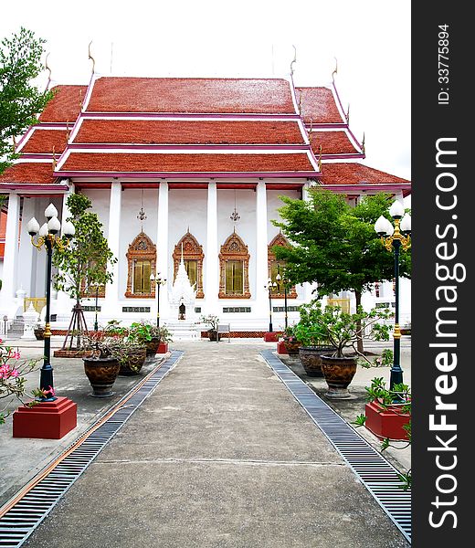 The side view of a temple in Wat Inthraram , Bangkok , Thailand. The side view of a temple in Wat Inthraram , Bangkok , Thailand.