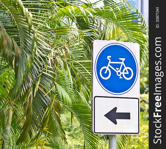 Bicycle sign in the park