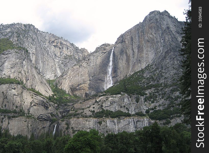 Yosemite Falls is the highest waterfall in Northern America