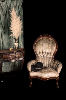 Vintage Chair With A Gun And Cowboy Hat Royalty Free Stock Photos Vintage Chair With A Gun And Cowboy Hat Royalty Free Stock Photos