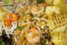 Thai Food Fried Rice Sticks With Shrimp Royalty Free Stock Images Thai Food Fried Rice Sticks With Shrimp Royalty Free Stock Images