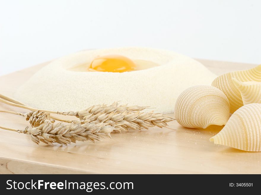 Italian traditional pasta made with flour and eggs.