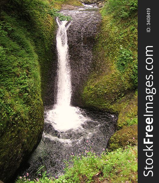 Middle Oneonta Falls is one of the many Waterfalls in Columbia River Gorge.