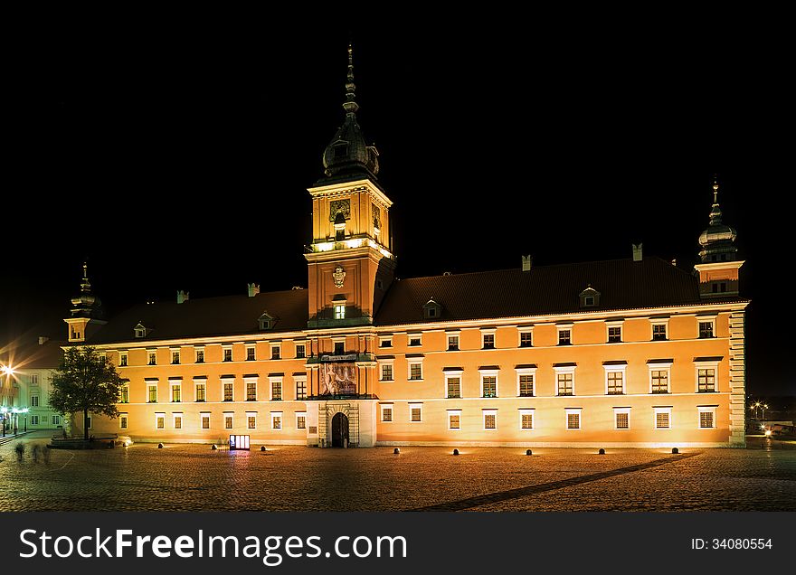 Royal Castle in Warsaw at night